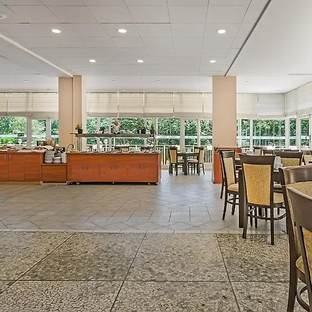 Gloria - Hotel Saints Constantine and Helena